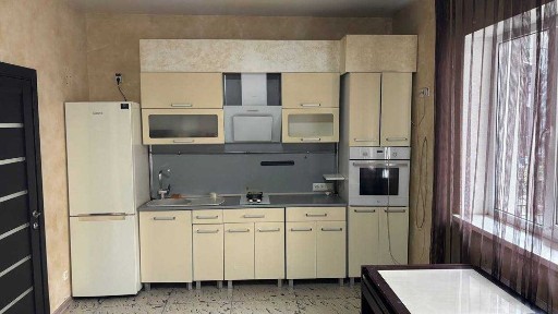 Продам 2 к. кв. 55 кв. м ЖК Одеський дворик метро Вокзальна Єкслюзив