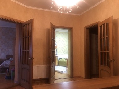 Сдаю 3 этажный котедж в Ингульском районе