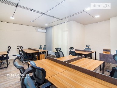 Оренда офісного приміщення на вул. Маккейна Джона 26, приміщень - 4, поверх - 3 • ID 32188271