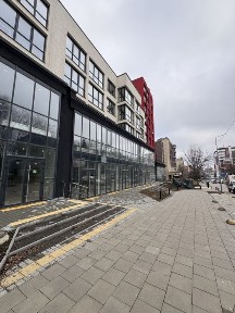 Оренда фасадного комерційного приміщення РІВНЕНСЬКА