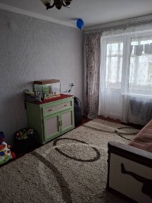 Здається трикімнатна квартира