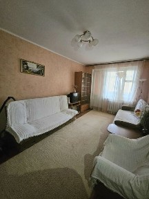 Сдається в оренду однокімнатна квартира на Алмазному.