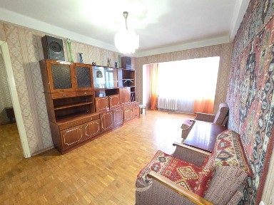 Продаж квартири вул. Половецька 7/13