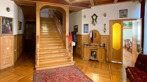 Київ, Святошинский р-н, Катеринівка мкрн, Сулимівська (Жовтнева) 17.