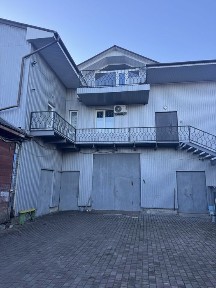 Офіс біля ринку, і склад