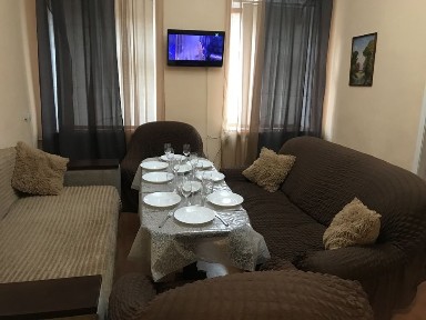 З кімнатна затишна квартира в ценрі Кропивницького