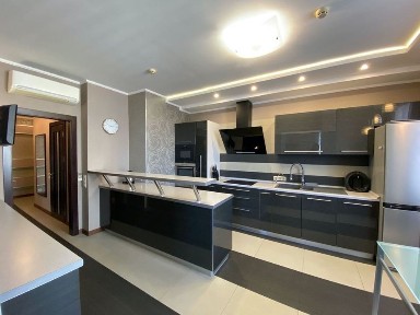 Оренда 3к квартира в ЖК Silver Breeze, 146 м2, без %