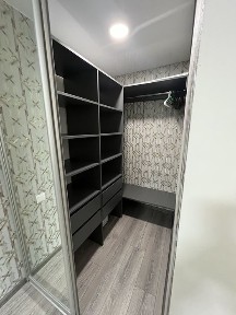 Здається квартира з новим ремонтом