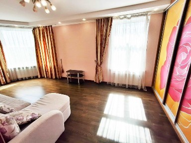 ГЕНЕРАТОР! Продаётся 1 комнатная квартира 56м2 возле метро Осокорки