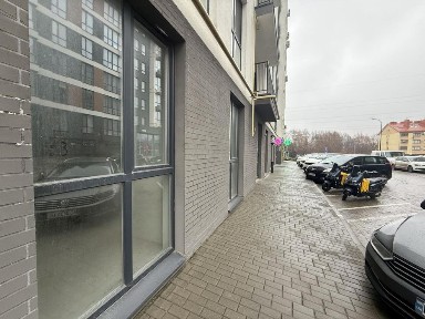 Оренда фасадного комерційного приміщення в ЖК «ГЛОБУС ПАРК 2»