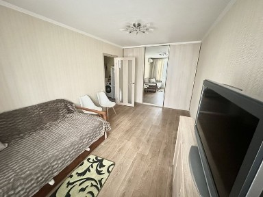 Сдам 1 ком. на Люстдорфской дор. 56в /Толбухина. В доме свет есть всегда.