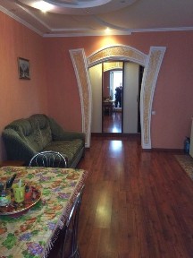 Сдам на год и более 2 комнатную квартиру в Монолите