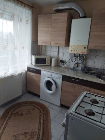 Продаж 2 кімн. кв-ри в центрі ( навпроти термальних комплексів)