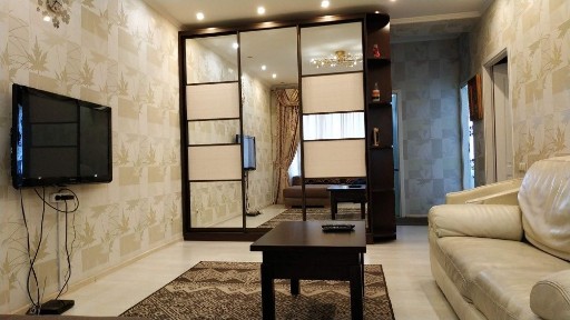 2-к. люкс центр пр. Соборний/пр. Металургів поруч 3 (нині 4)лікарня, Візус