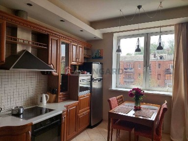 Продажа 3-комнатной квартиры 134 м², Староказацкая ул.