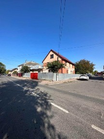 Продається будинок в м. Тячів