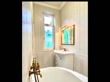 Оренда 3-кімнатної квартири 92 кв. м по вул. Вишенського у Львові