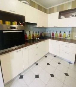 Продажа 3-комнатной квартиры 124 м², Суворова ул.