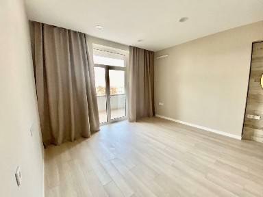 Продажа 4-комнатной квартиры 95 м², Сечевых Стрельцов ул., 003