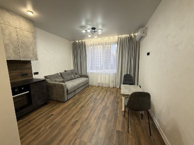 Святопетрівське, проспект Героїв Небесної Сотні 16/10