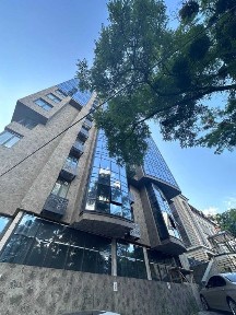 0%. Оренда фасадного комерційного приміщення 430м. Поділ. Нижній Вал