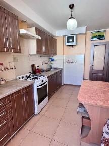 Сдам 3 комнатную квартиру на Сахарова.