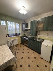 Сдам двухкомнатную киевку в центре, возле Дрова-Мука!