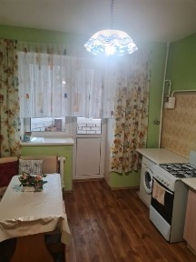 Велика 1к кв 50 м. кв. Світло, газ, вода є при блекауті. Супер стійкість