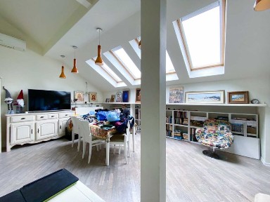 Олеся Гончара вул, 26 Оренда затишної квартири з великою терасою!