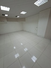 Оренда полупідвального фасадного приміщення