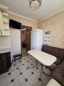 Оренда гарної 1кім кв р-н Урожай