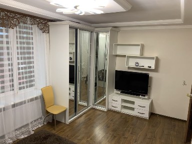 1-2-3-4х кімнатна квартира подобово