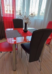 Нова Квартирки-студія в центрі