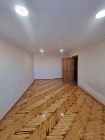 Продам видову велику 1 ком. Квартиру в центрі Хортицького району