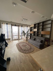 Продажа 3-комнатной квартиры 89 м², Александра Поля просп.