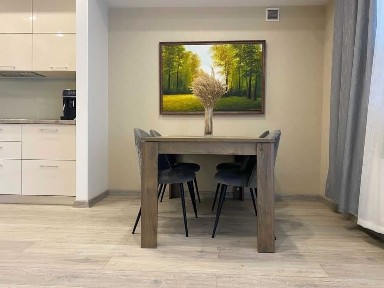 Продажа 2-комнатной квартиры 77 м², Дмитрия Кедрина ул.