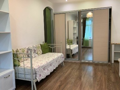 Продаж 2-кімнатної квартири 55 м², Пушкіна просп.