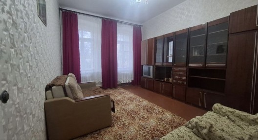 Оренда великої 1км квартири район Пивзаводу