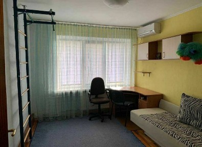 Оренда 2-кімнатної квартири 50 м², Тітова вул.