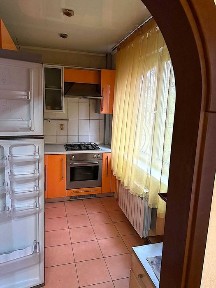 Здам в оренду 5-и кімнатну кв поруч з метро Масельського