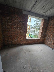 Продаж 1к квартири з терасою біля парку Дубки. Тиша та комфорт.