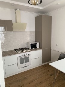 Здам 1к квартиру Виставка/Костел можливо з охайною твариною