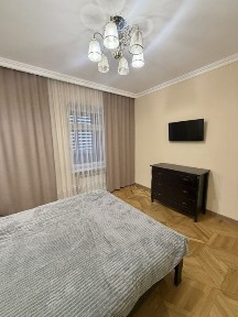 Оренда 2-кімнатної квартири на Небесної Сотні (біля Діагностичного)