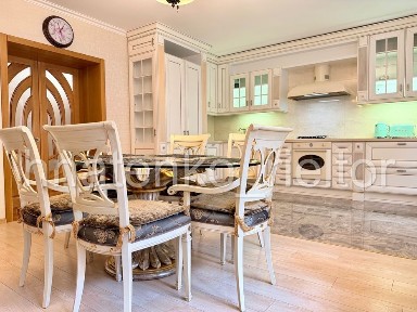 Продаж, 4к, 124м2, Соборності 40д