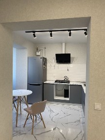 Сдам 1-квартиру студию посуточно левый берег