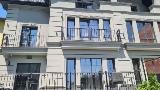 Будинок у центрі Чернівців, район О. Кобилянської