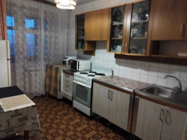 Урлівська 40. Продається 1-кімнатна 42,2 кв. м.