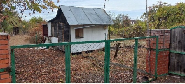 Продається дача участок в Піщанці біля річки