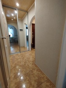 Сдам 1-2х к комн комнатную кв-ру 9500 Левый берег 2этаж!