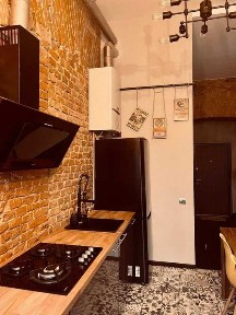 Оренда 1-кімнатної квартири+ простора кухня-студіо по вул. Валова.